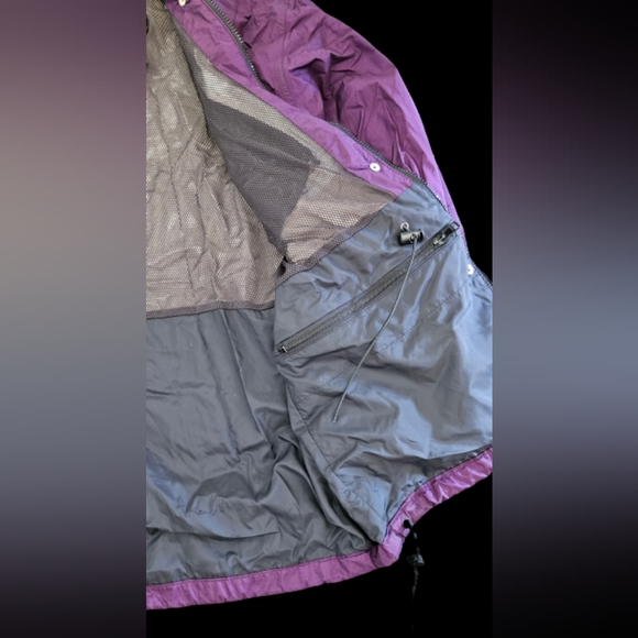 The North Face Gore-Tex Rain/Wind Jacket - Picture 5 of 5